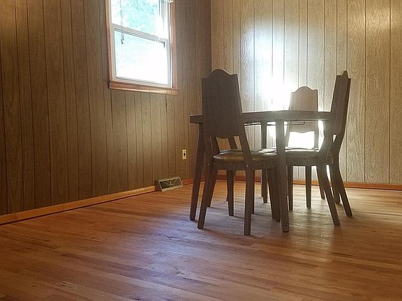 3rd image of 361 Corbin Ave