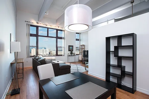 Sold by Nestseekers | media 7