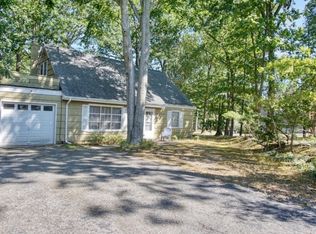34 Manor Rd, Livingston, NJ 07039