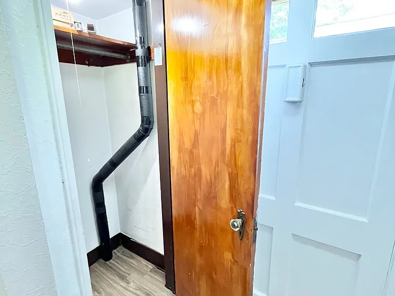 112 Shepherd Ave — Photo 11