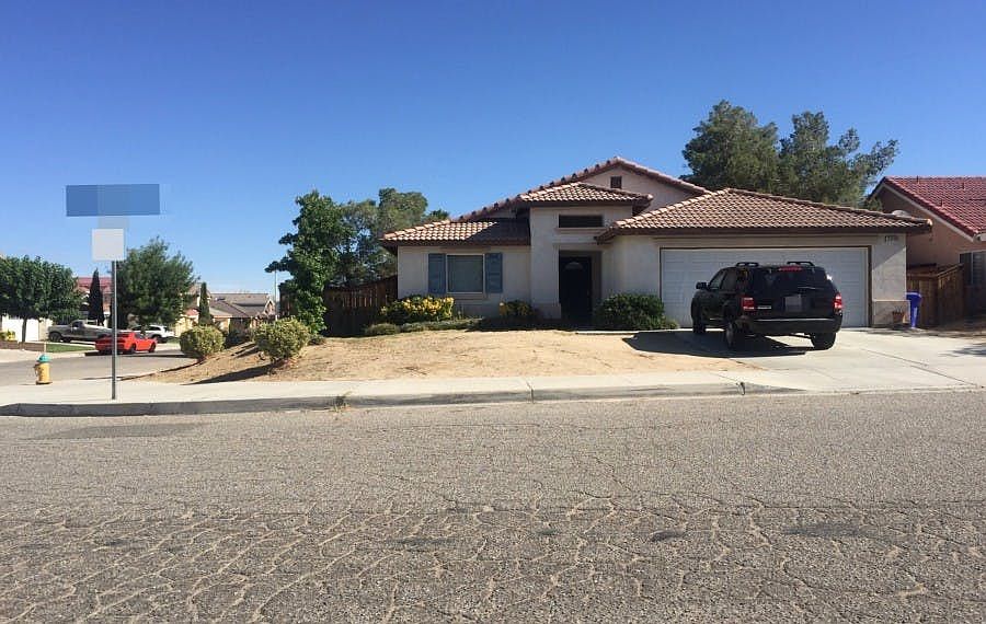 1st image of 15440 Ventura Ln