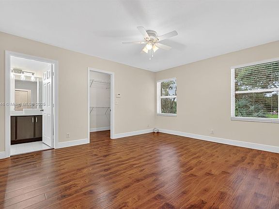 5th image of 4264 NW 1st Dr