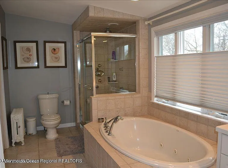 418 5th Ave — Photo 14