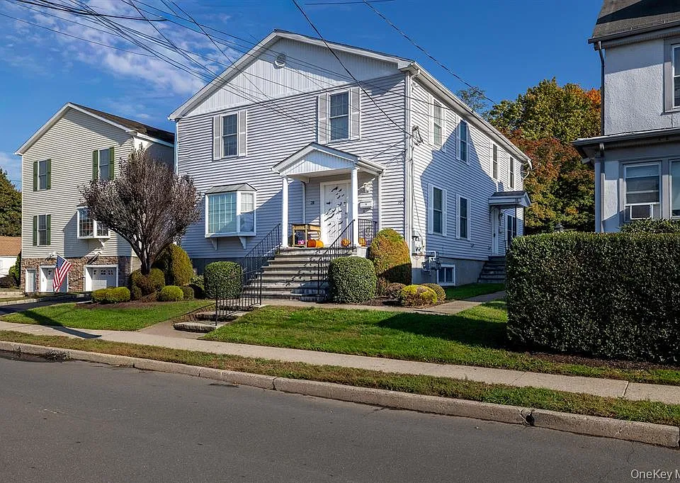 30 Woodside Ave