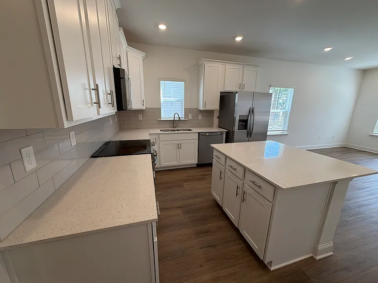 105 Prospect Ave — Photo 10