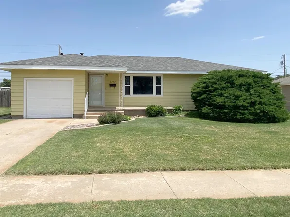 1310 Lawrence Dr, Hays, KS 67601