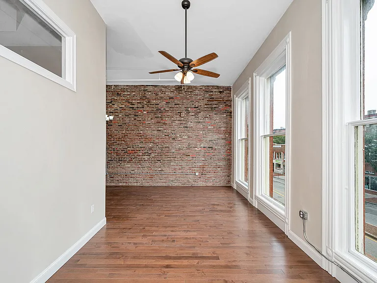 231 Central St #401 — Photo 5