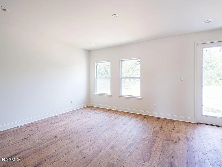 8552 Cat Rd #B — Photo 10