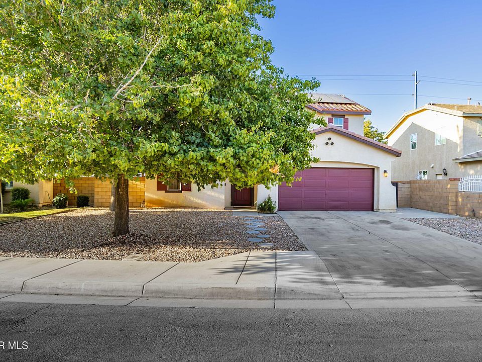 1st image of 2757 Emerald Ln
