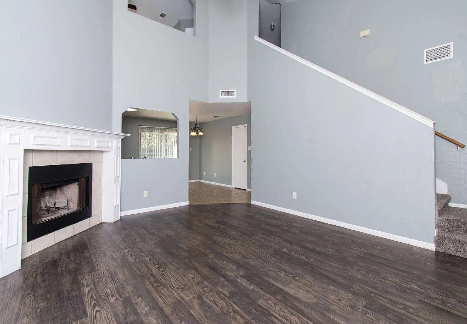 3 bed, 2.5 bath, 1701 sqft, $1,500 — Photo 3
