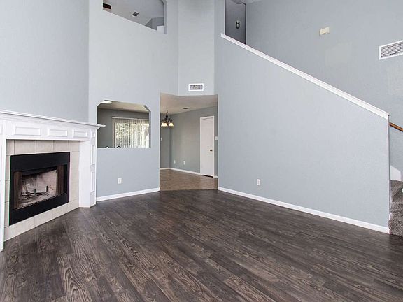 3rd image of 3808 Sunflower Dr