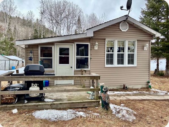 155 Dawson Rd, South Algonquin, ON K0J 2C0