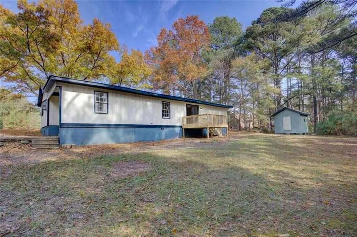 Building Photo - 201 Oglesby Bridge Rd SE