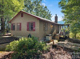 600 Piney Gate Rd, Saluda, NC 28773