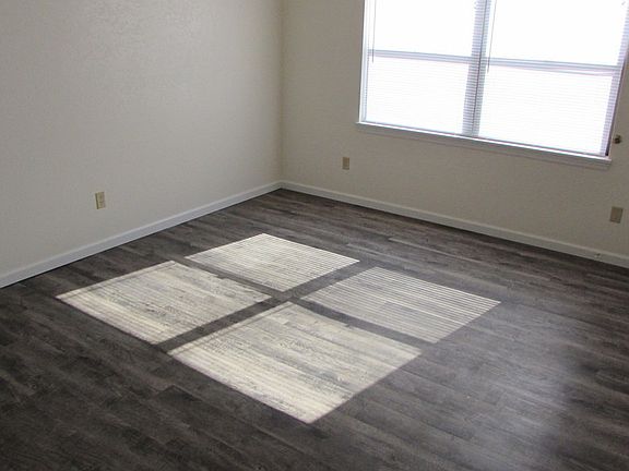 2nd image of 1930 Delwin St APT 2