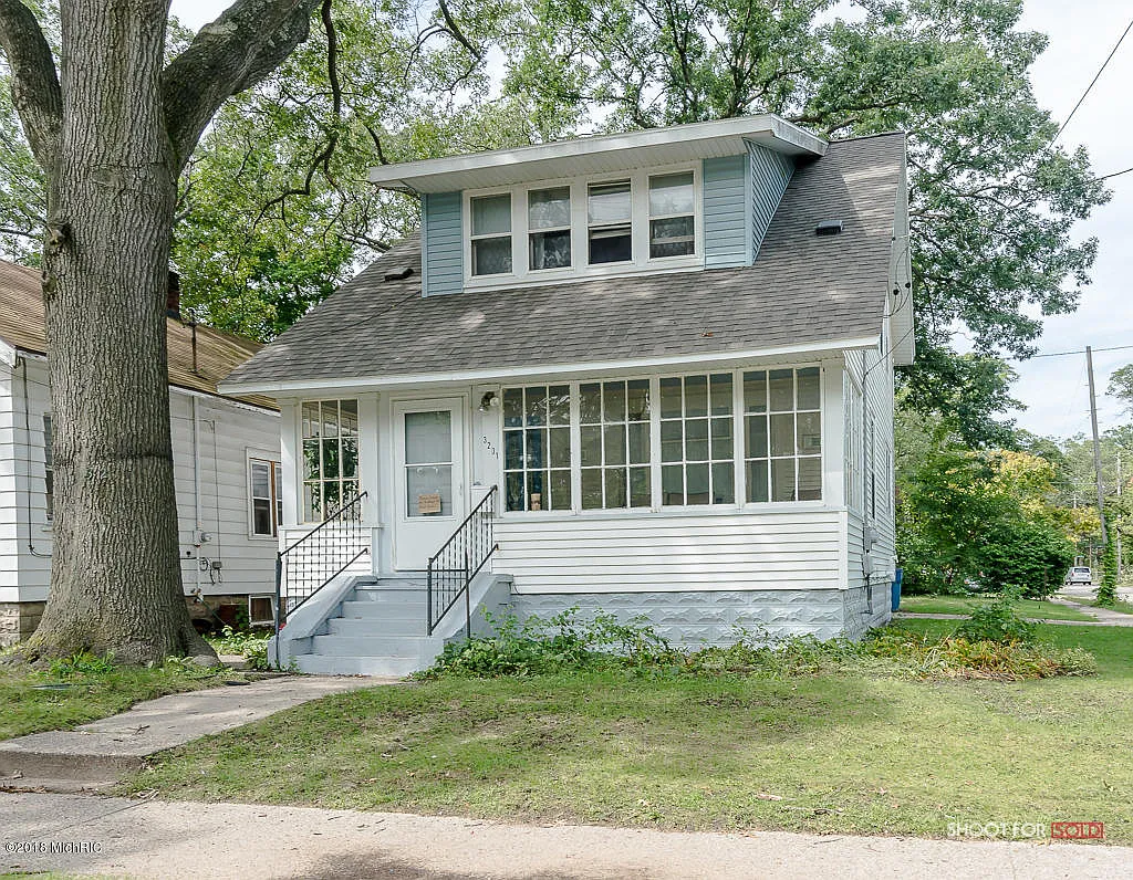 3201 Peck St photo 1