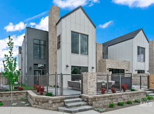 2550 W Iron Coop St, Eagle, ID 83616