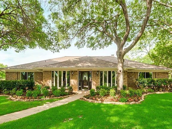3rd image of 951 Oakmont Ct