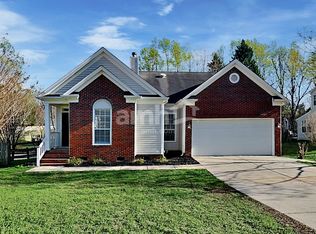 2628 Clarencefield Dr, Charlotte, NC 28216