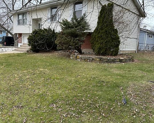 3rd image of 17307 Central Park Ave
