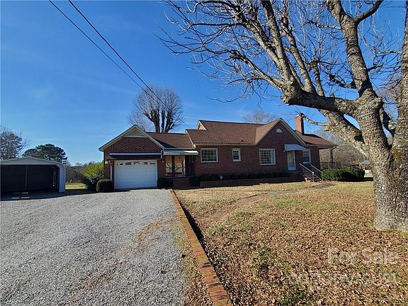 3rd image of 4093 Herman Sipe Rd