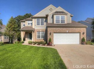 2225 Beatrice Dr NE, Grand Rapids, MI 49505