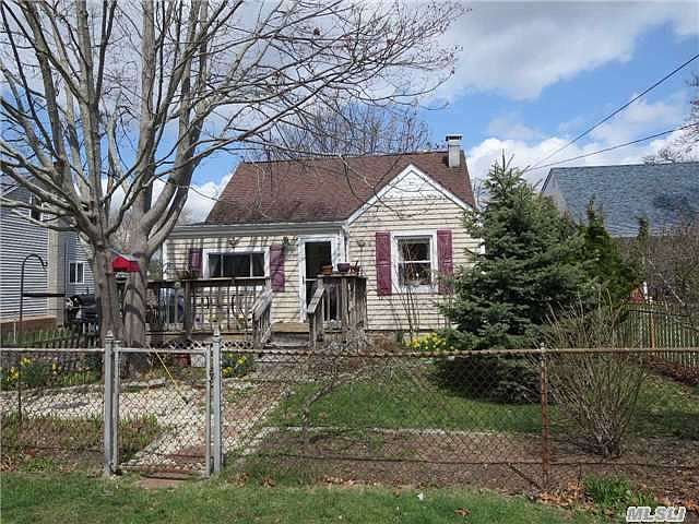1st image of 19 Trafalgar Dr