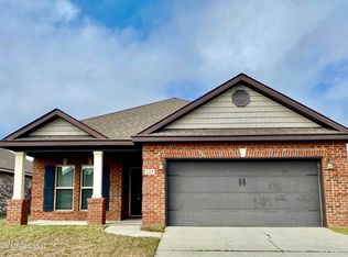 123 Clear Springs Cir, Ocean Springs, MS 39564