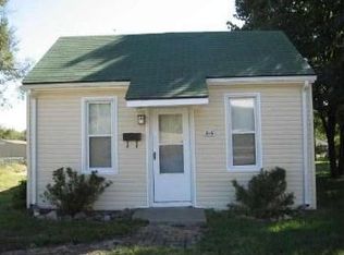 316 N 7th St, Clinton, MO 64735