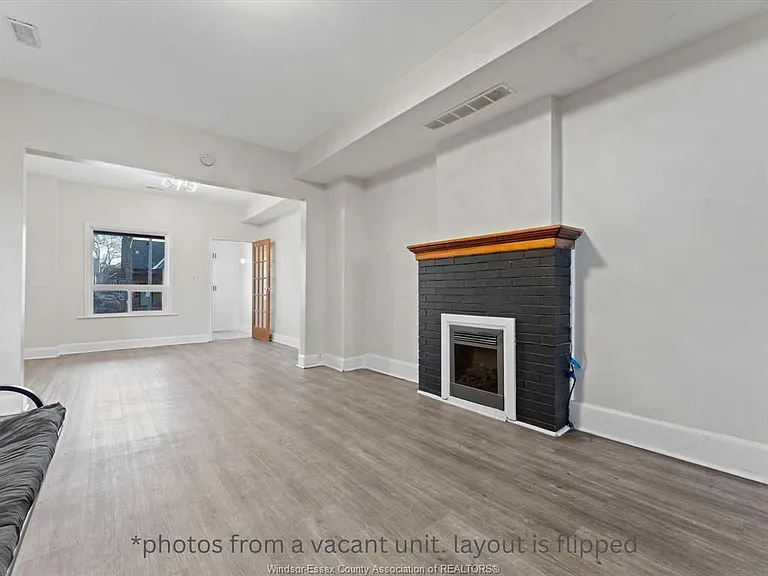 223 Gladstone Ave — Photo 7