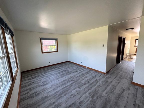 2nd image of 133 E Ravine Rd APT 3