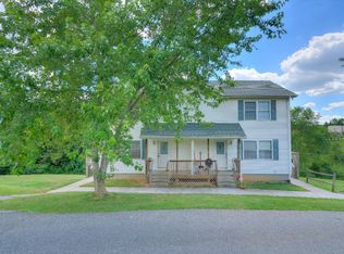 3326 Yellow Sulphur Rd, Blacksburg, VA 24060