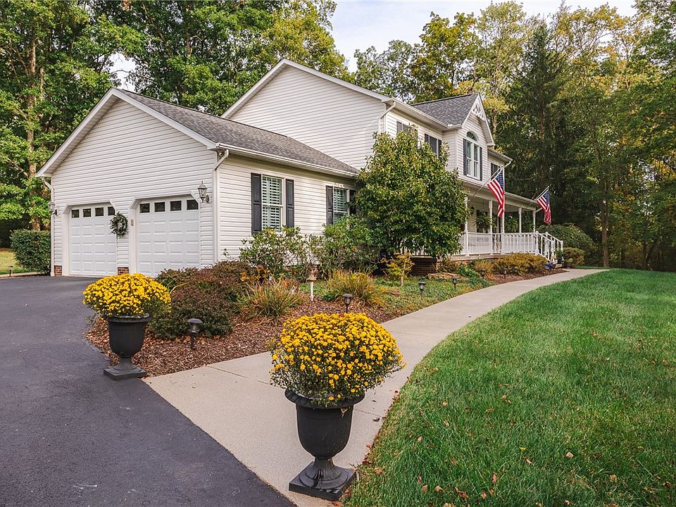 391 Browns Hill Rd, Valencia, PA 16059 | Zillow