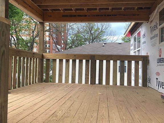 5th image of 119 University Ave #B
