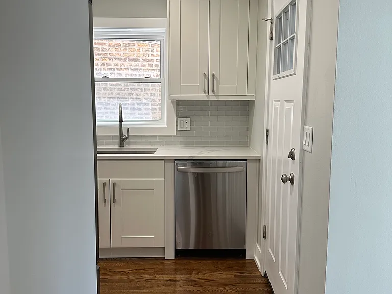 5144 N Avers Ave #2 — Photo 11