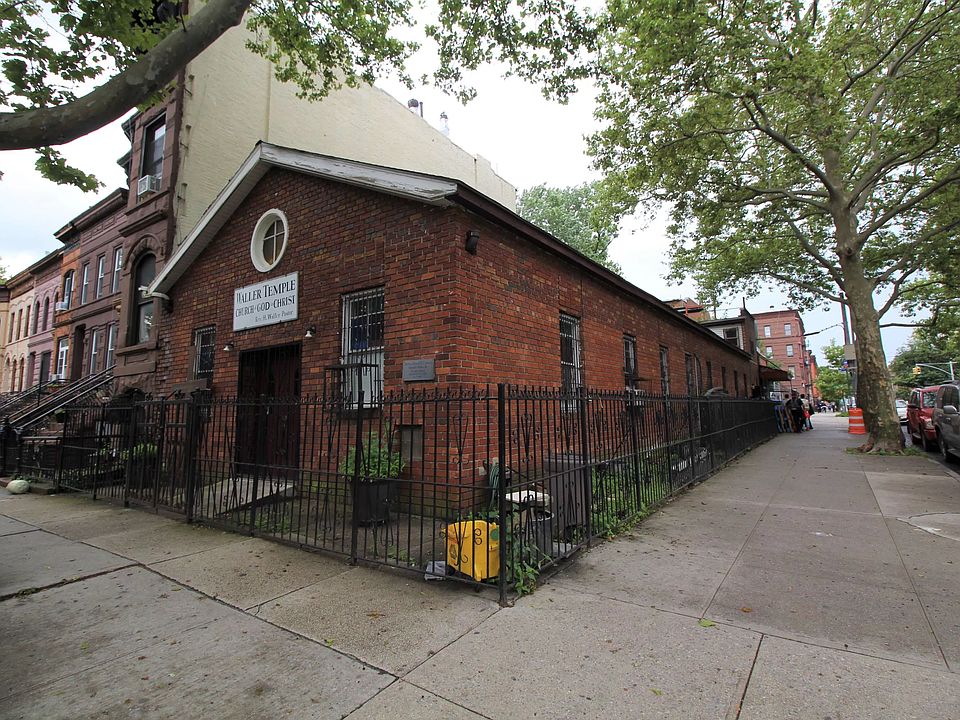 2nd image of 694 Macon St