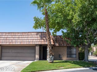 704 Raintree Ln, Las Vegas, NV 89107