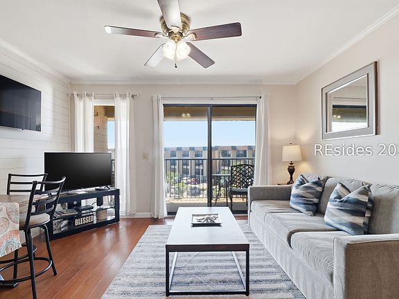 2nd image of 40 Folly Field Rd APT B344