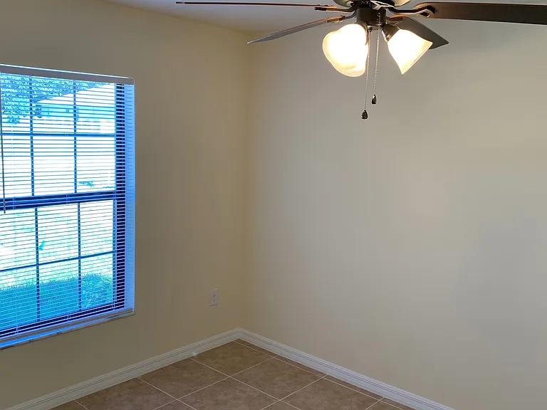3827 SW 8th Ct — Photo 34