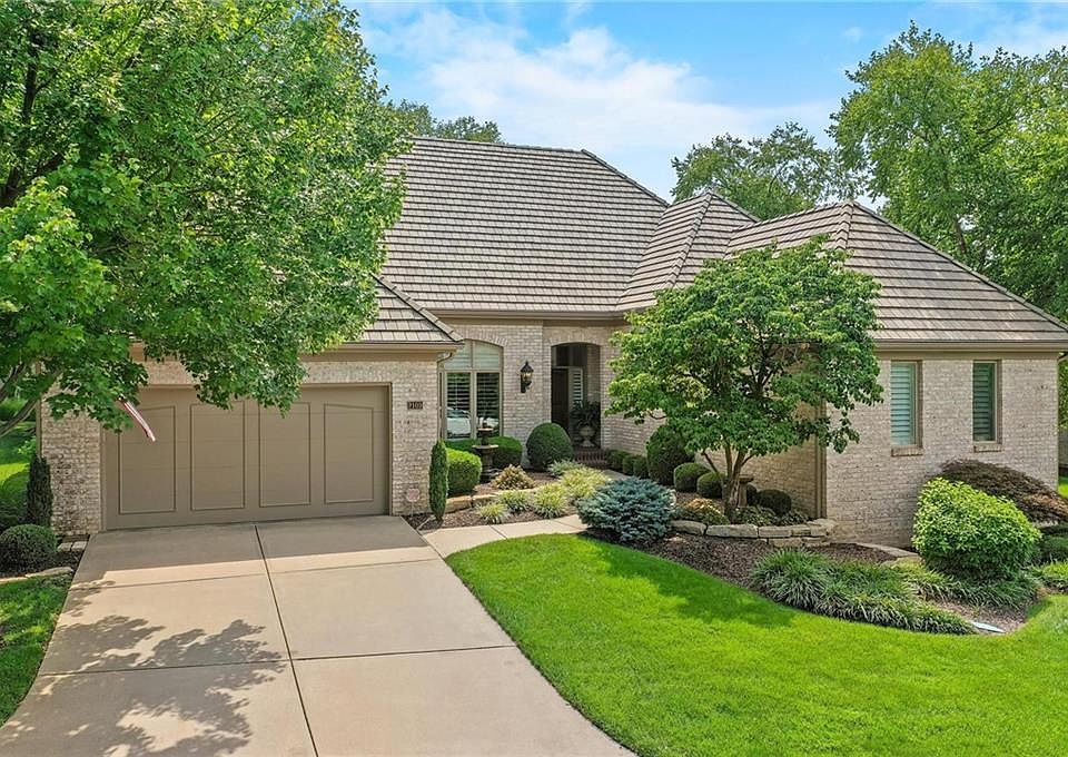 2109 W 114th St, Leawood, KS 66211 Zillow
