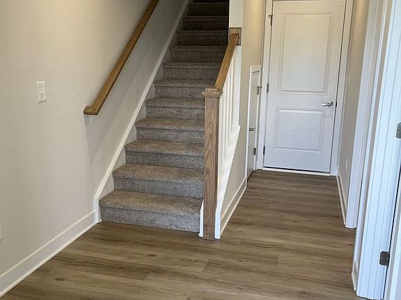 3rd image of 5013 Griers Hill Dr