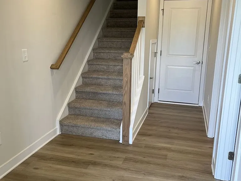 5013 Griers Hill Dr — Photo 3