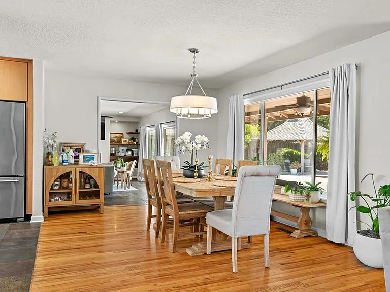 510 Northgate Dr — Photo 20