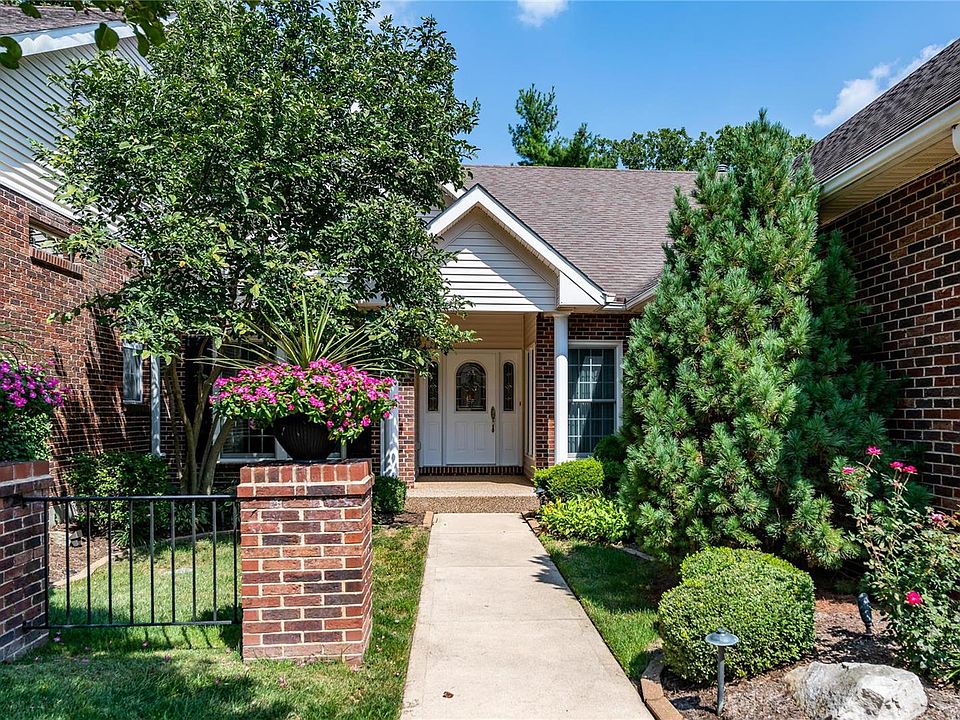 1st image of 12315 Courtyard Lake Dr