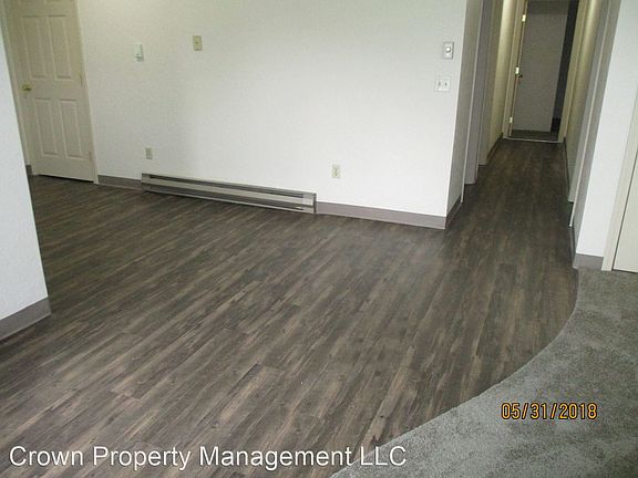 3rd image of 610 Berkshire St