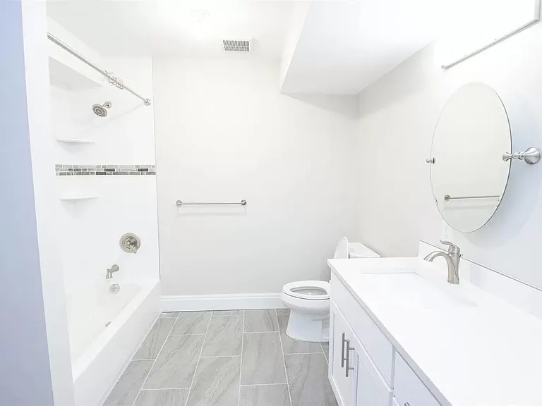4810 Aschoff Pl #3C — Photo 9