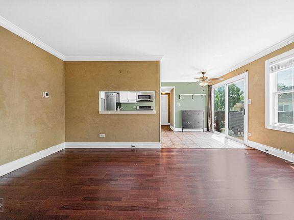 3rd image of 684 Grant Cir