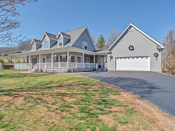 3rd image of 2385 Coopers Cove Rd