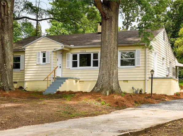 2204 Kery Dr, Greensboro, NC 27408