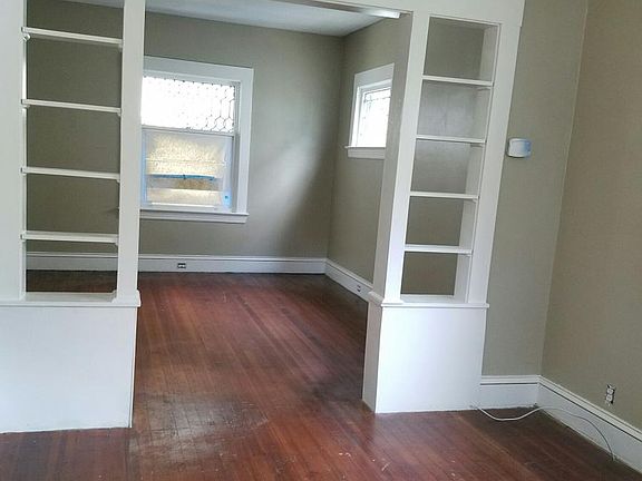 3rd image of 4000 Henritze Ave